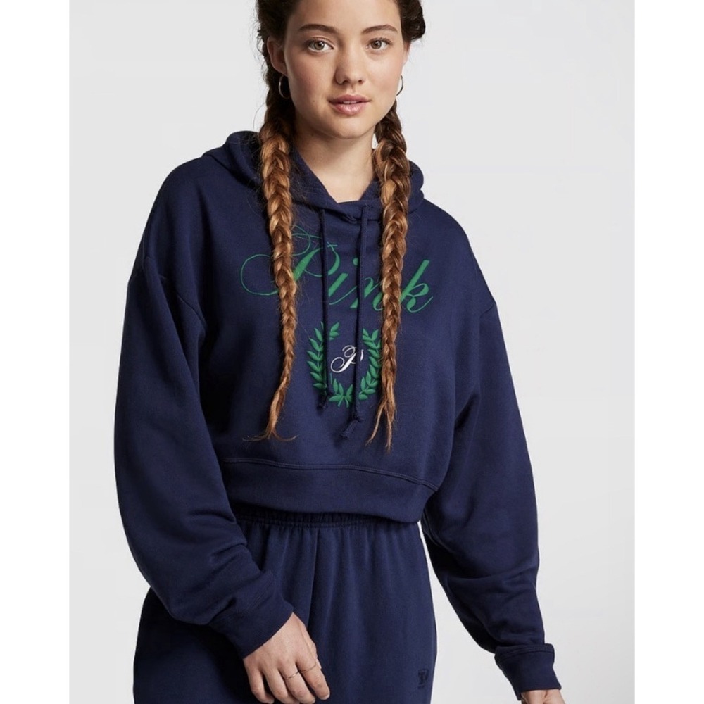 Victoria's Secret Pink Everyday Fleece Cropped Hoodie Color Navy Blue K - Picture 1 of 9